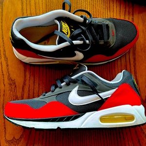 Air Max Correlate 'Anthracite Varsity Red'